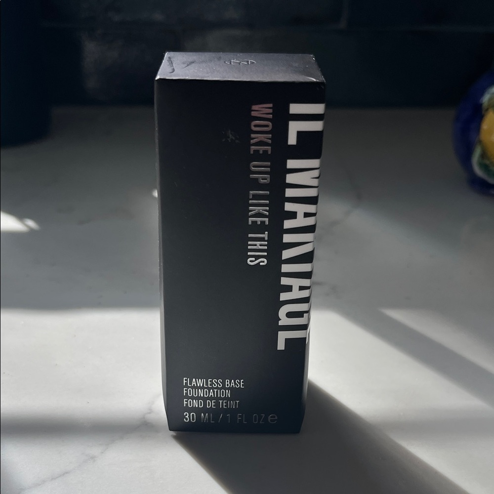 IL MAKIAGE Woke Up This Way Foundation
Color #095